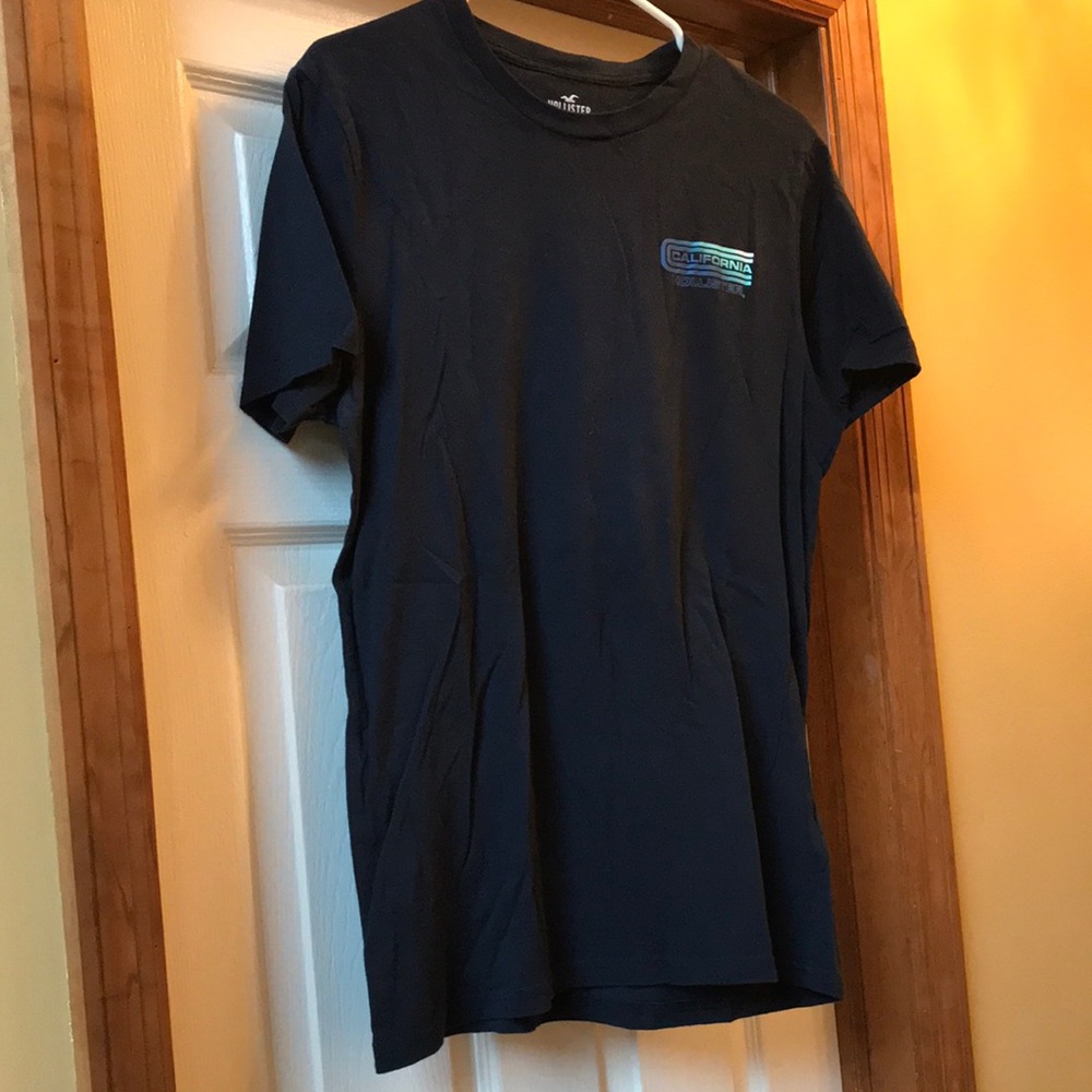 Hollister Men’s Large Graphic Tee Navy Blue